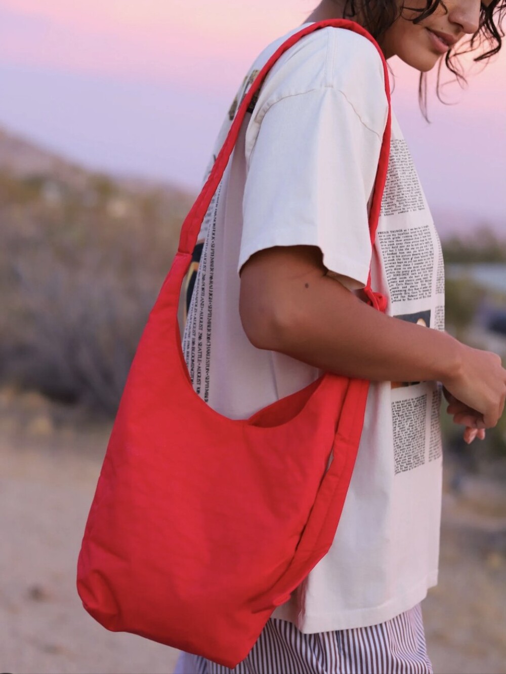 BAGGU Small Sling Crossbody Bag - Candy Apple Red 🍎